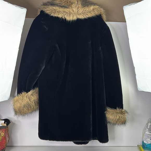 Vintage Dennis Basso Faux Fur Coat - Retro Heavy Winter Coats - Picture 9 of 15